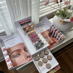 Morphe Eyeshadow Collection - Bold and Diverse Shades